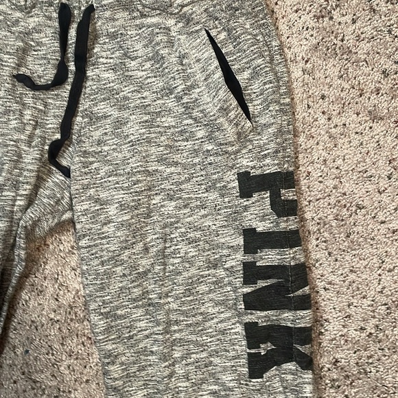 PINK Victoria’s Secret Gray Low Rise Y2K Wide Leg Sweatpants Size Small - Picture 4 of 7